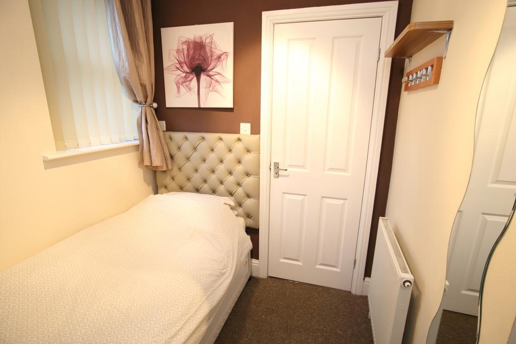 Soccer Suite Liverpool Bilik gambar