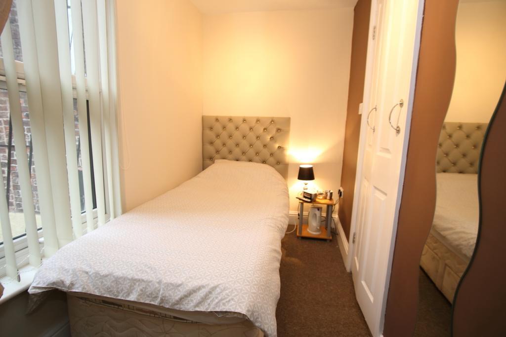 Soccer Suite Liverpool Bilik gambar